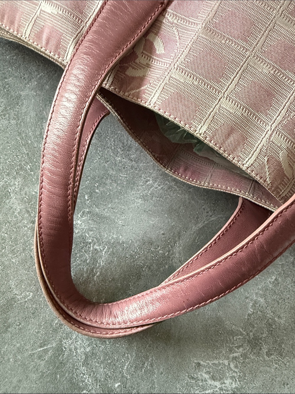 Chanel pink travel ligne canvas tote - Picture 7 of 12